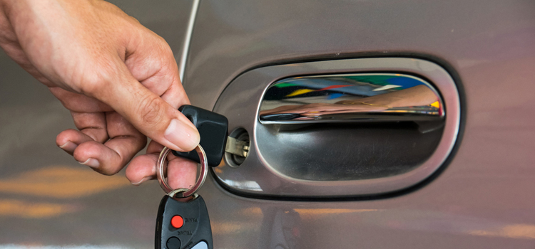 Car door lock repair in Woodland